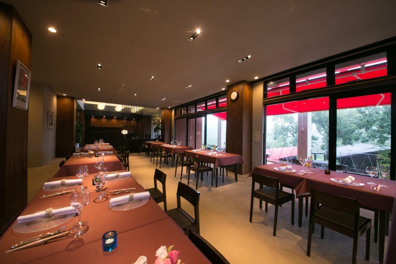 The Guernsey Hotel & Resort Taketa Exterior photo